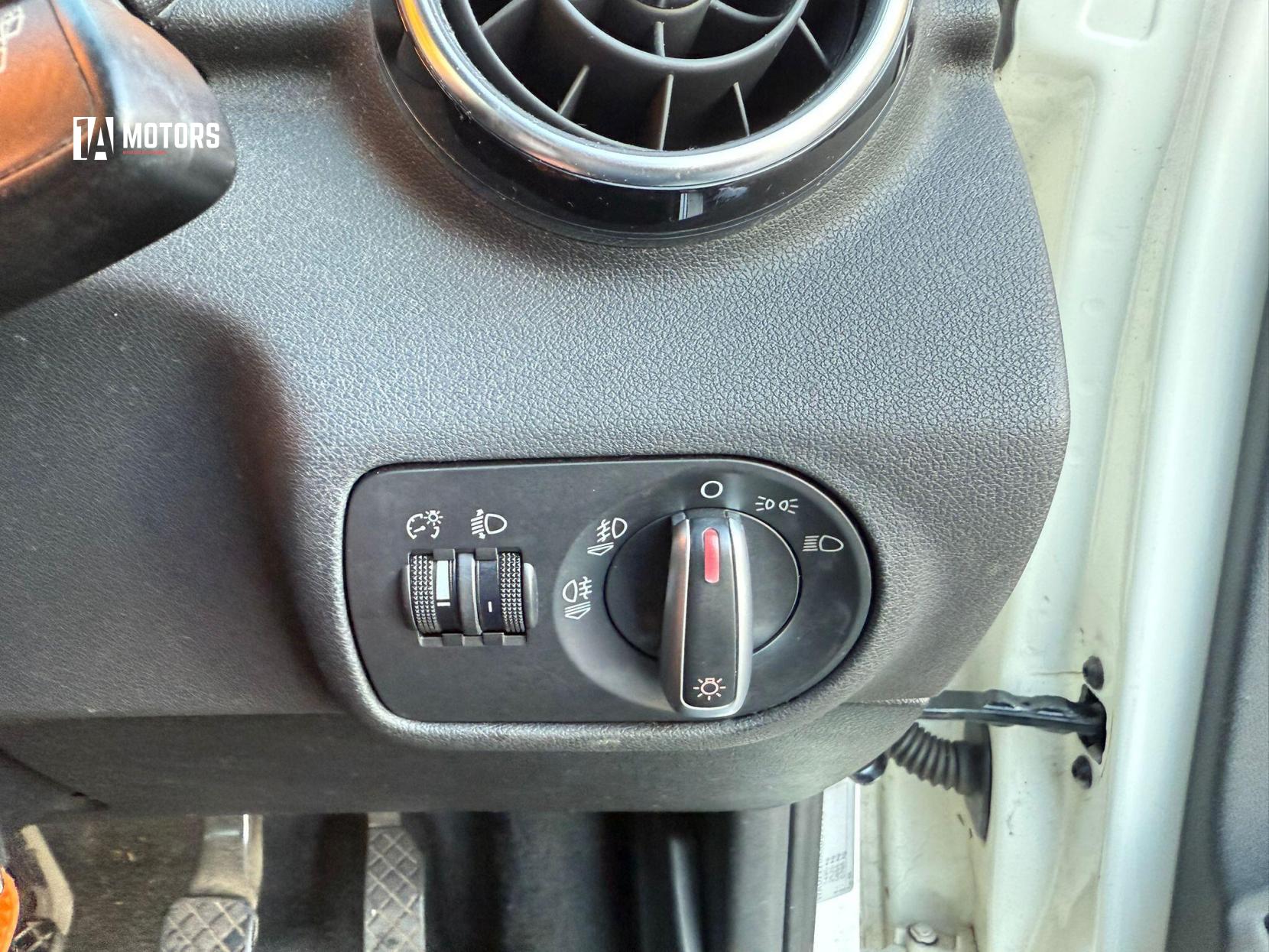 Audi A1 1.2 TFSI S line Hatchback 3dr Petrol Manual Euro 5 (s/s) (86 ps)