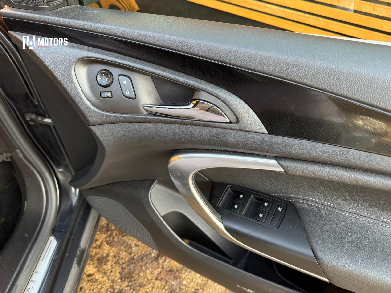 Vauxhall Insignia 2.0 CDTi BiTurbo SRi VX Line Nav Hatchback 5dr Diesel Manual Euro 5 (s/s) (195 ps)