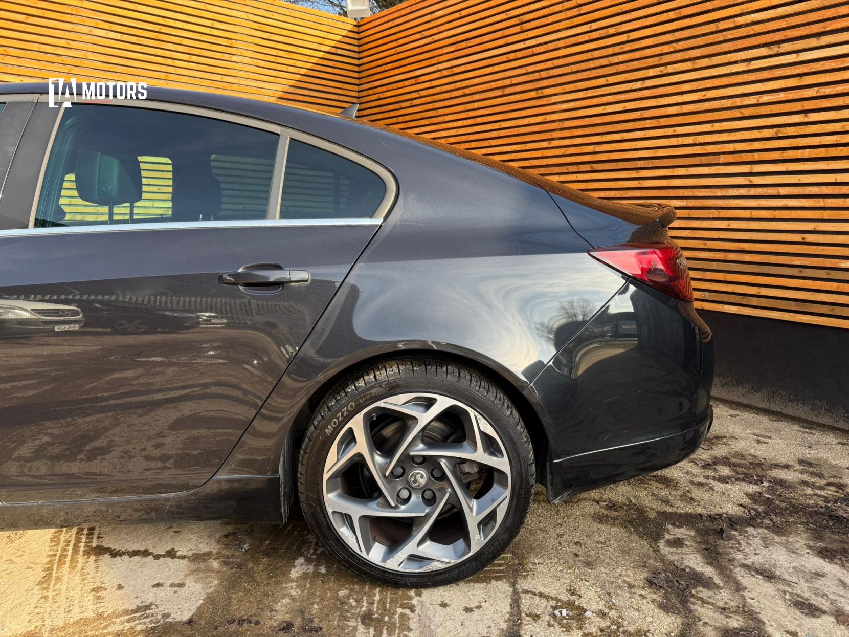 Vauxhall Insignia 2.0 CDTi BiTurbo SRi VX Line Nav Hatchback 5dr Diesel Manual Euro 5 (s/s) (195 ps)