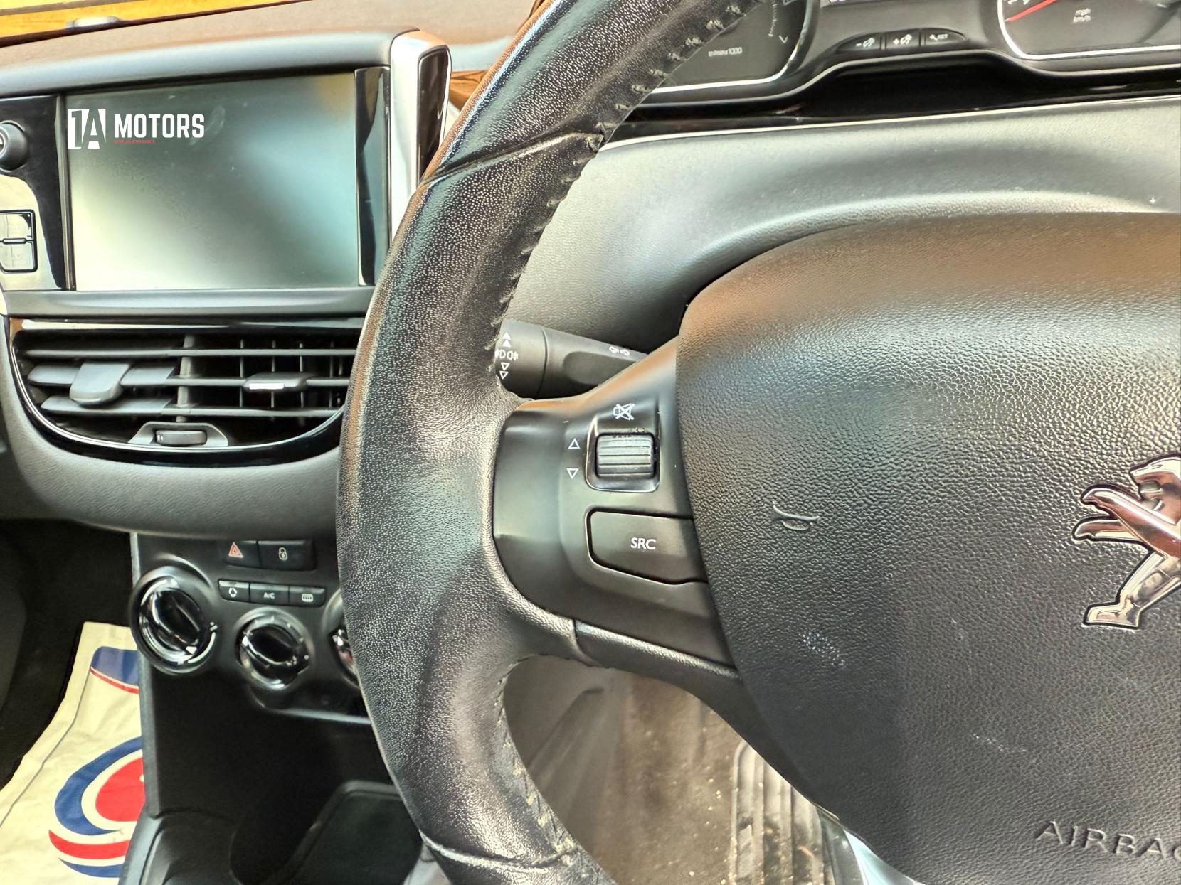 Peugeot 208 1.2 VTi PureTech Style Hatchback 3dr Petrol Manual Euro 5 (82 ps)