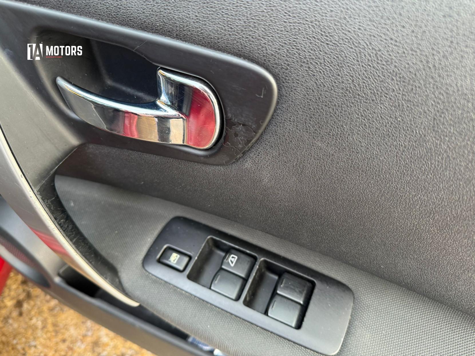 Nissan Qashqai 1.5 dCi n-tec+ SUV 5dr Diesel Manual 2WD Euro 5 (110 ps)