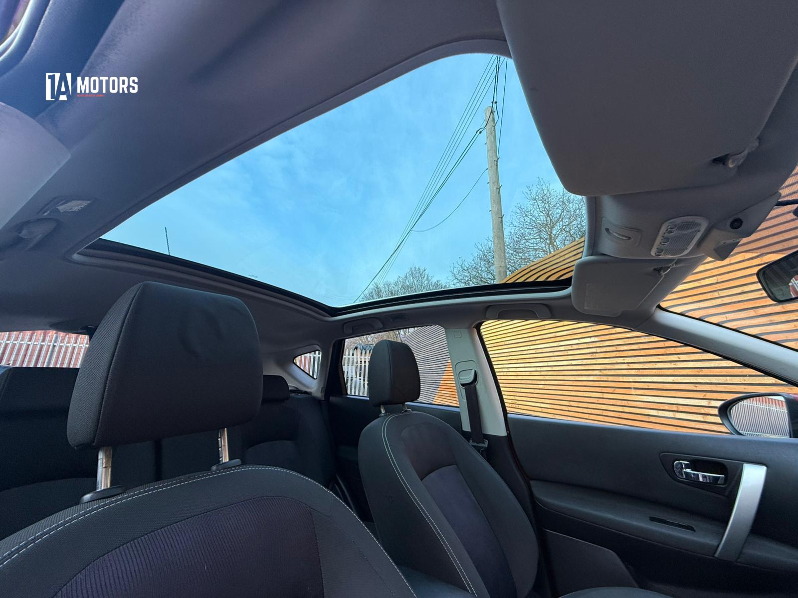 Nissan Qashqai 1.5 dCi n-tec+ SUV 5dr Diesel Manual 2WD Euro 5 (110 ps)