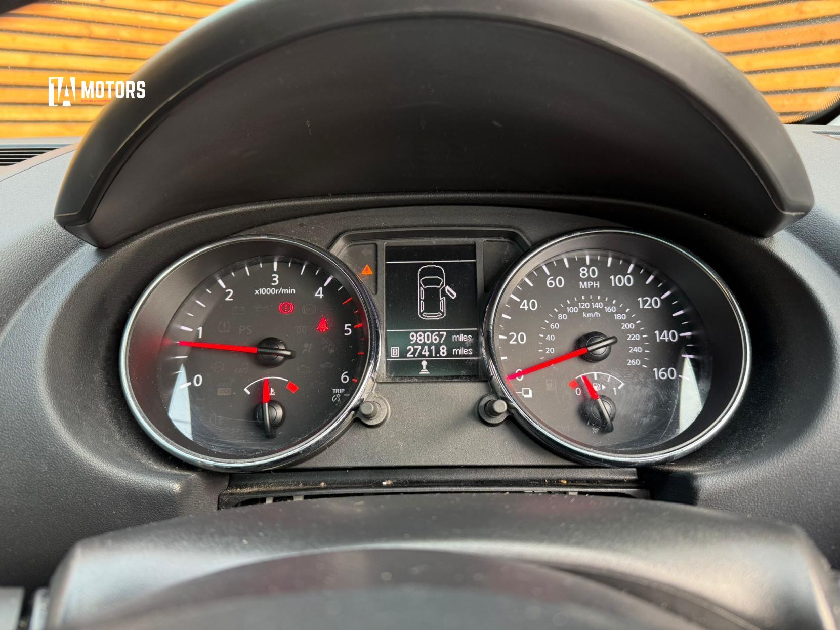 Nissan Qashqai 1.5 dCi n-tec+ SUV 5dr Diesel Manual 2WD Euro 5 (110 ps)