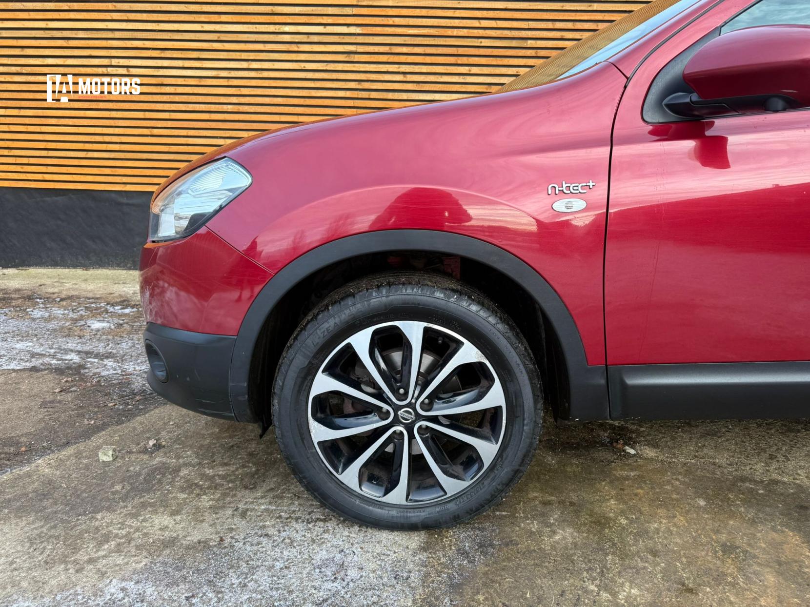 Nissan Qashqai 1.5 dCi n-tec+ SUV 5dr Diesel Manual 2WD Euro 5 (110 ps)