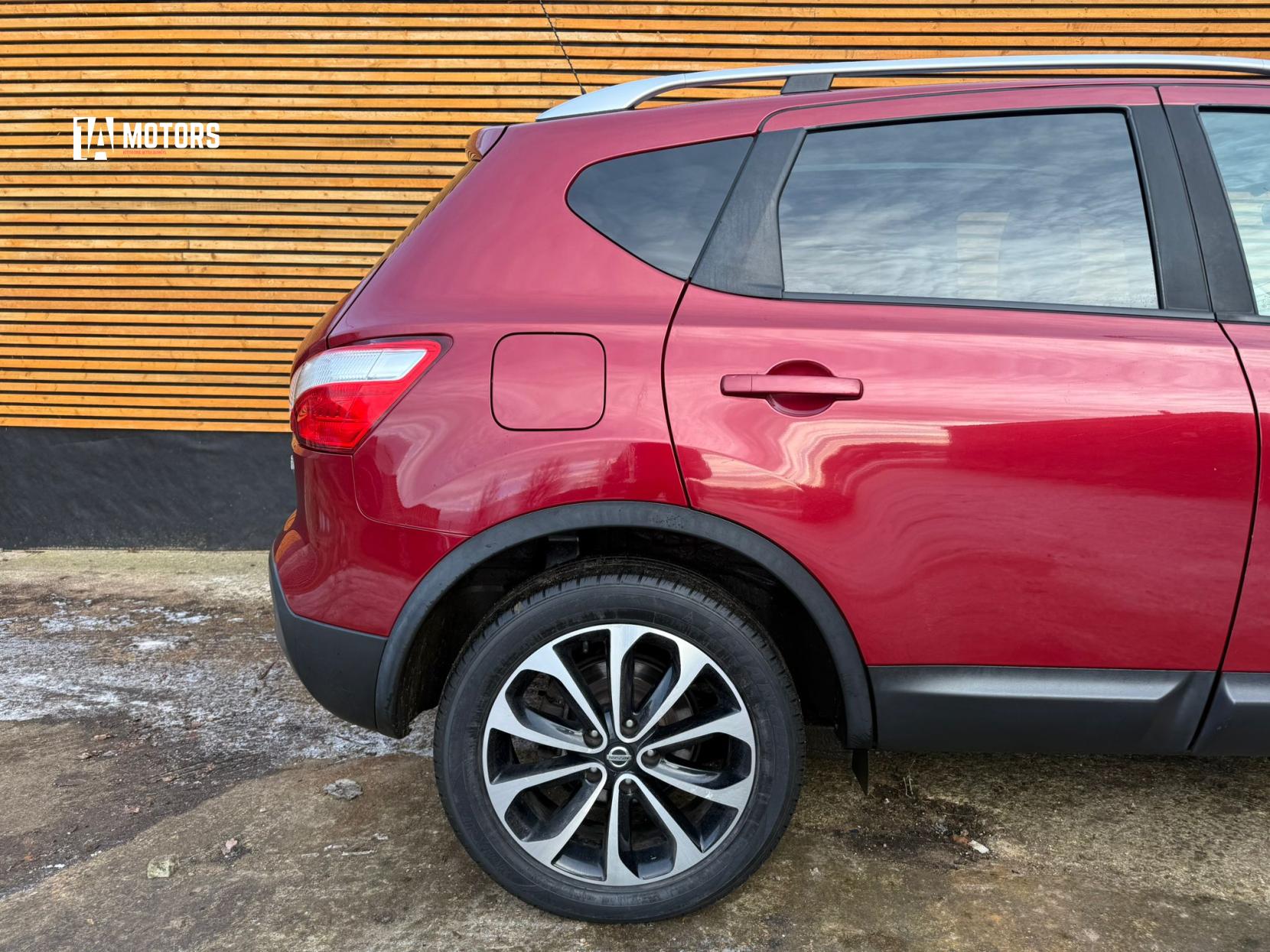 Nissan Qashqai 1.5 dCi n-tec+ SUV 5dr Diesel Manual 2WD Euro 5 (110 ps)