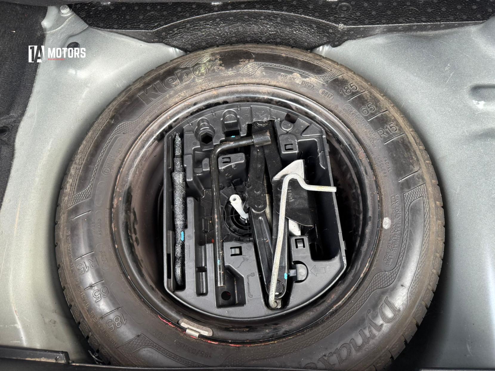 Peugeot 208 1.2 PureTech Black Edition Hatchback 3dr Petrol Manual Euro 6 (82 ps)