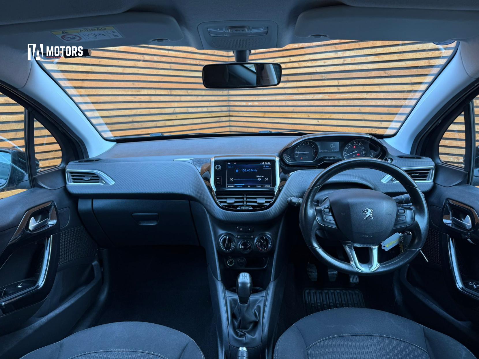 Peugeot 208 1.2 PureTech Black Edition Hatchback 3dr Petrol Manual Euro 6 (82 ps)