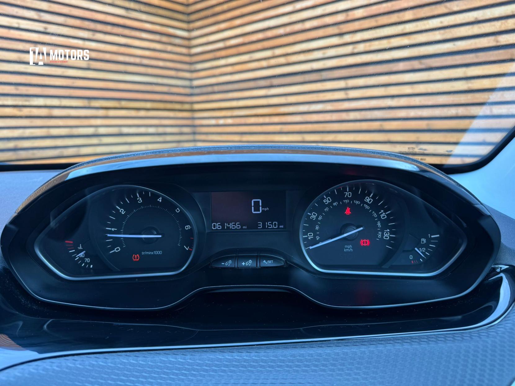 Peugeot 208 1.2 PureTech Black Edition Hatchback 3dr Petrol Manual Euro 6 (82 ps)