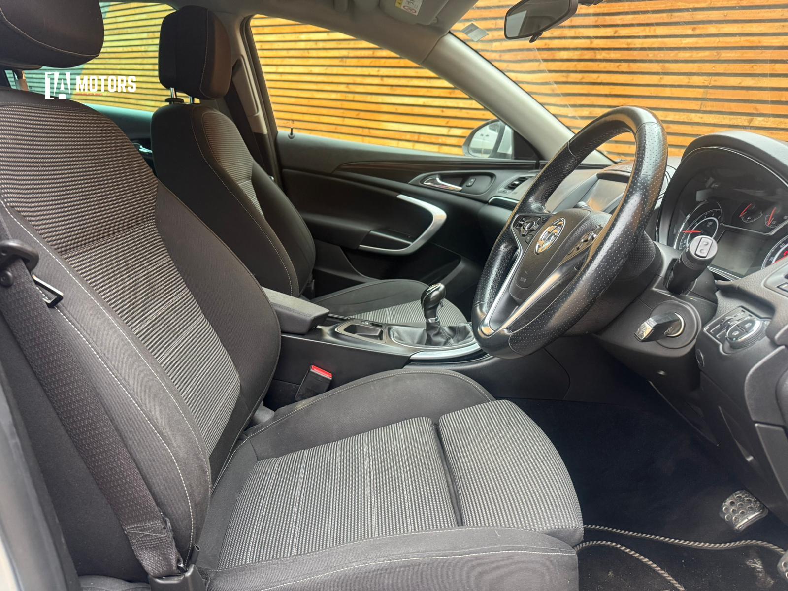 Vauxhall Insignia 2.0 CDTi ecoFLEX SRi Nav Hatchback 5dr Diesel Manual Euro 5 (s/s) (140 ps)