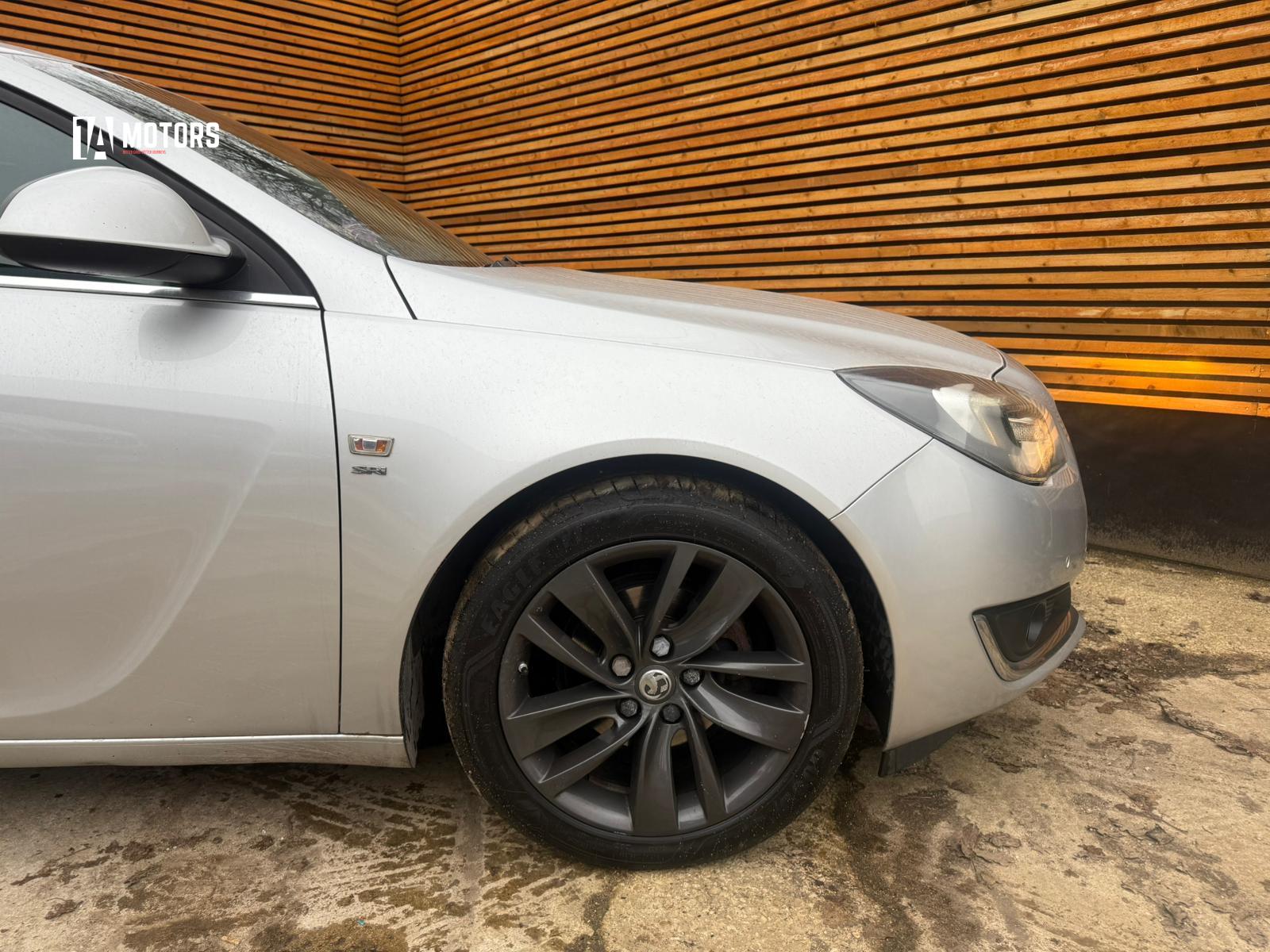 Vauxhall Insignia 2.0 CDTi ecoFLEX SRi Nav Hatchback 5dr Diesel Manual Euro 5 (s/s) (140 ps)