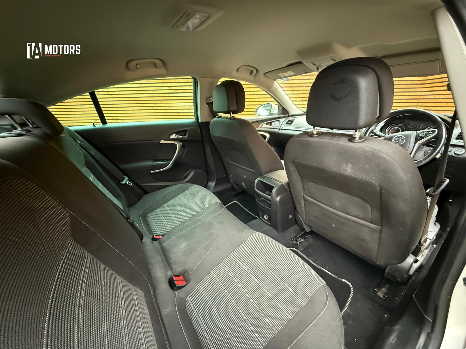 Vauxhall Insignia 2.0 CDTi ecoFLEX SRi Nav Hatchback 5dr Diesel Manual Euro 5 (s/s) (140 ps)