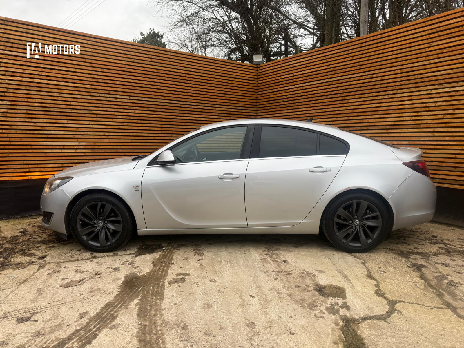 Vauxhall Insignia 2.0 CDTi ecoFLEX SRi Nav Hatchback 5dr Diesel Manual Euro 5 (s/s) (140 ps)