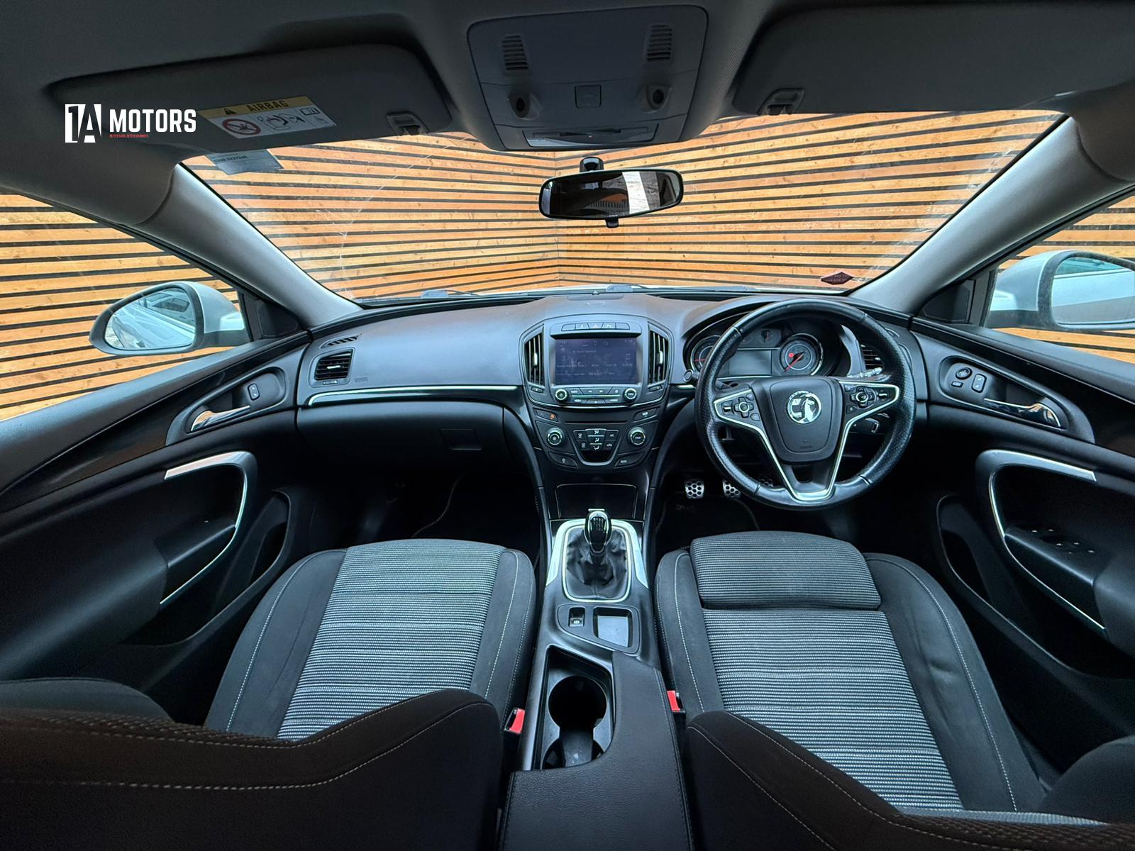 Vauxhall Insignia 2.0 CDTi ecoFLEX SRi Nav Hatchback 5dr Diesel Manual Euro 5 (s/s) (140 ps)